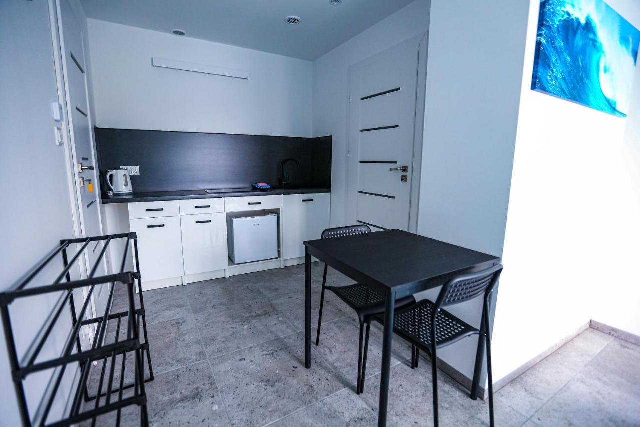 Apart Baltyk Pokoje & Apartamenty Łeba Exterior foto
