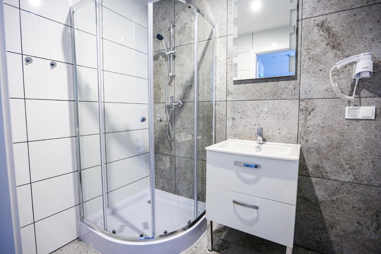 Apart Baltyk Pokoje & Apartamenty Łeba Exterior foto