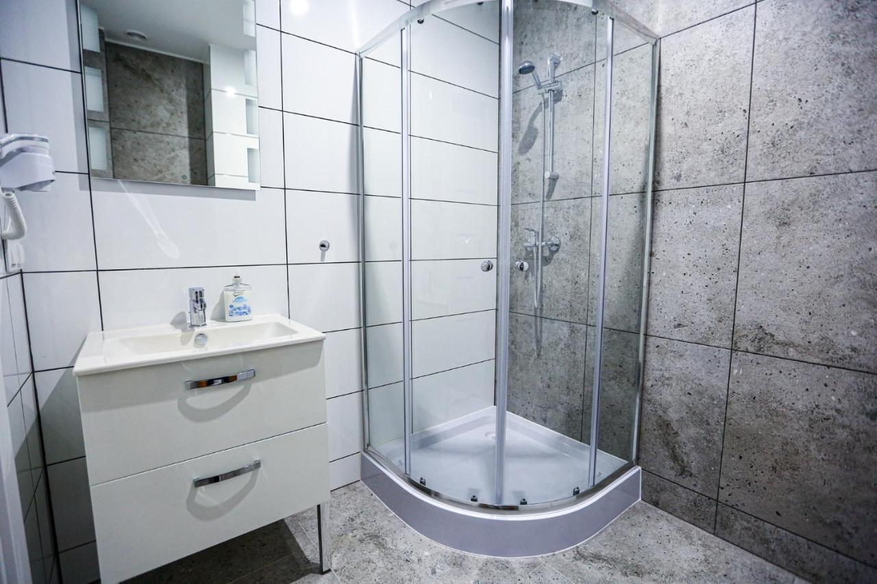 Apart Baltyk Pokoje & Apartamenty Łeba Exterior foto